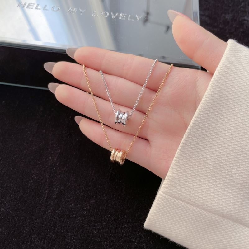 Bv1g*ai necklaces